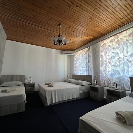 Onetwosleep Guesthouse Shkodër エクステリア 写真