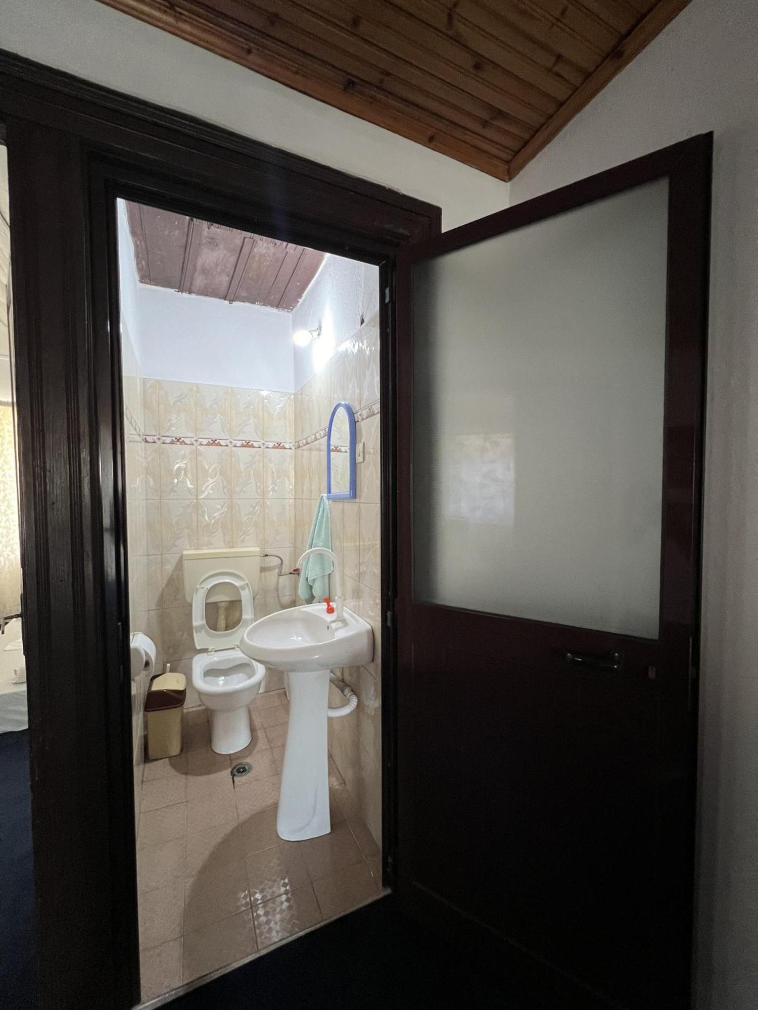 Onetwosleep Guesthouse Shkodër エクステリア 写真