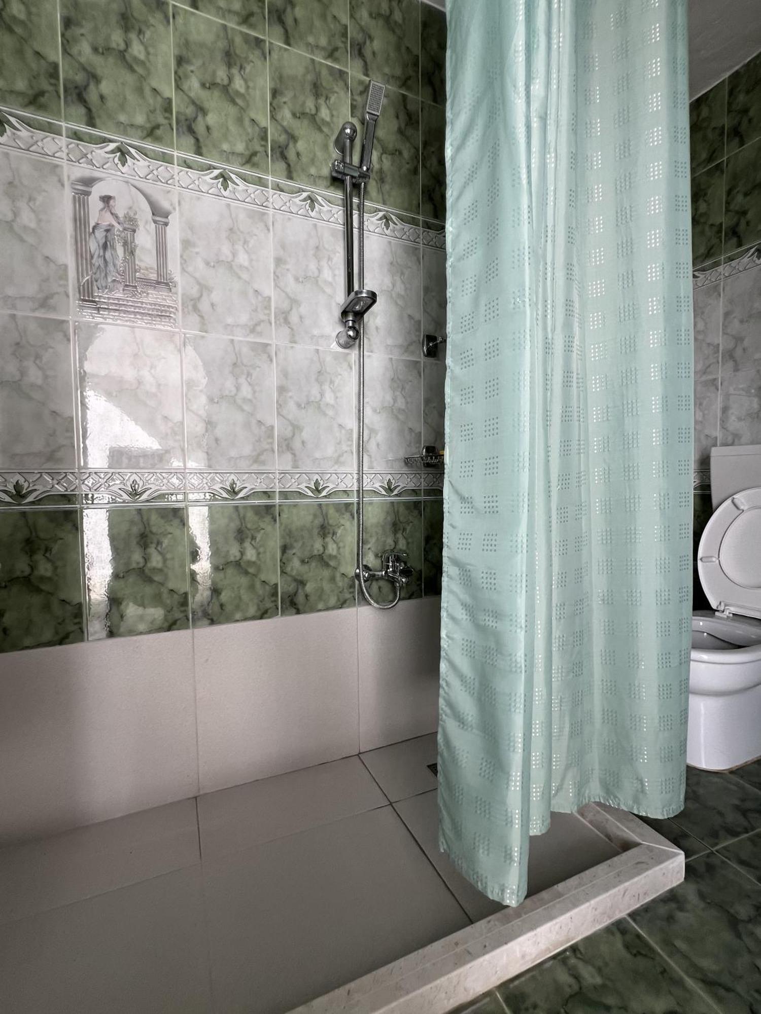 Onetwosleep Guesthouse Shkodër エクステリア 写真