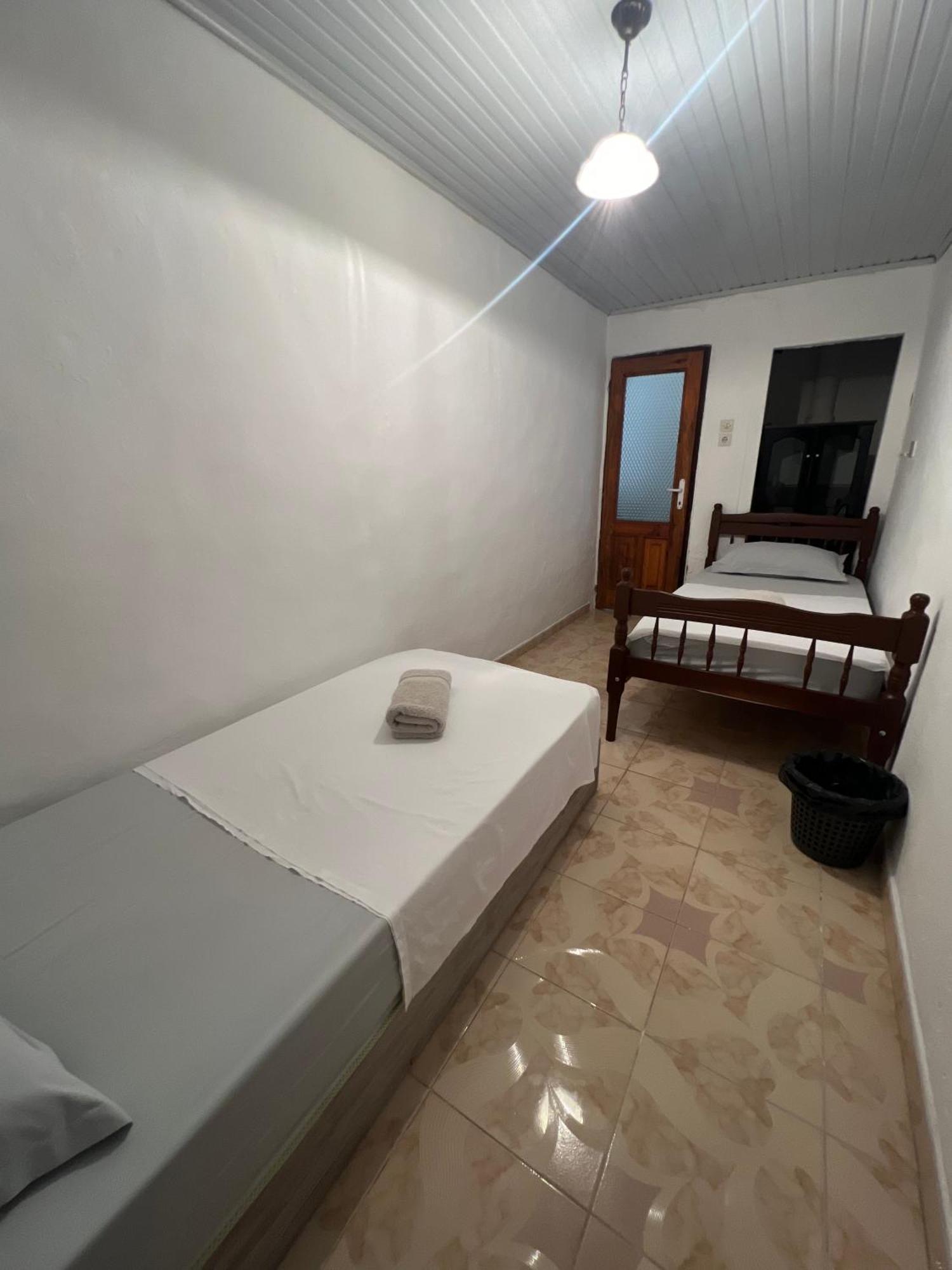 Onetwosleep Guesthouse Shkodër エクステリア 写真